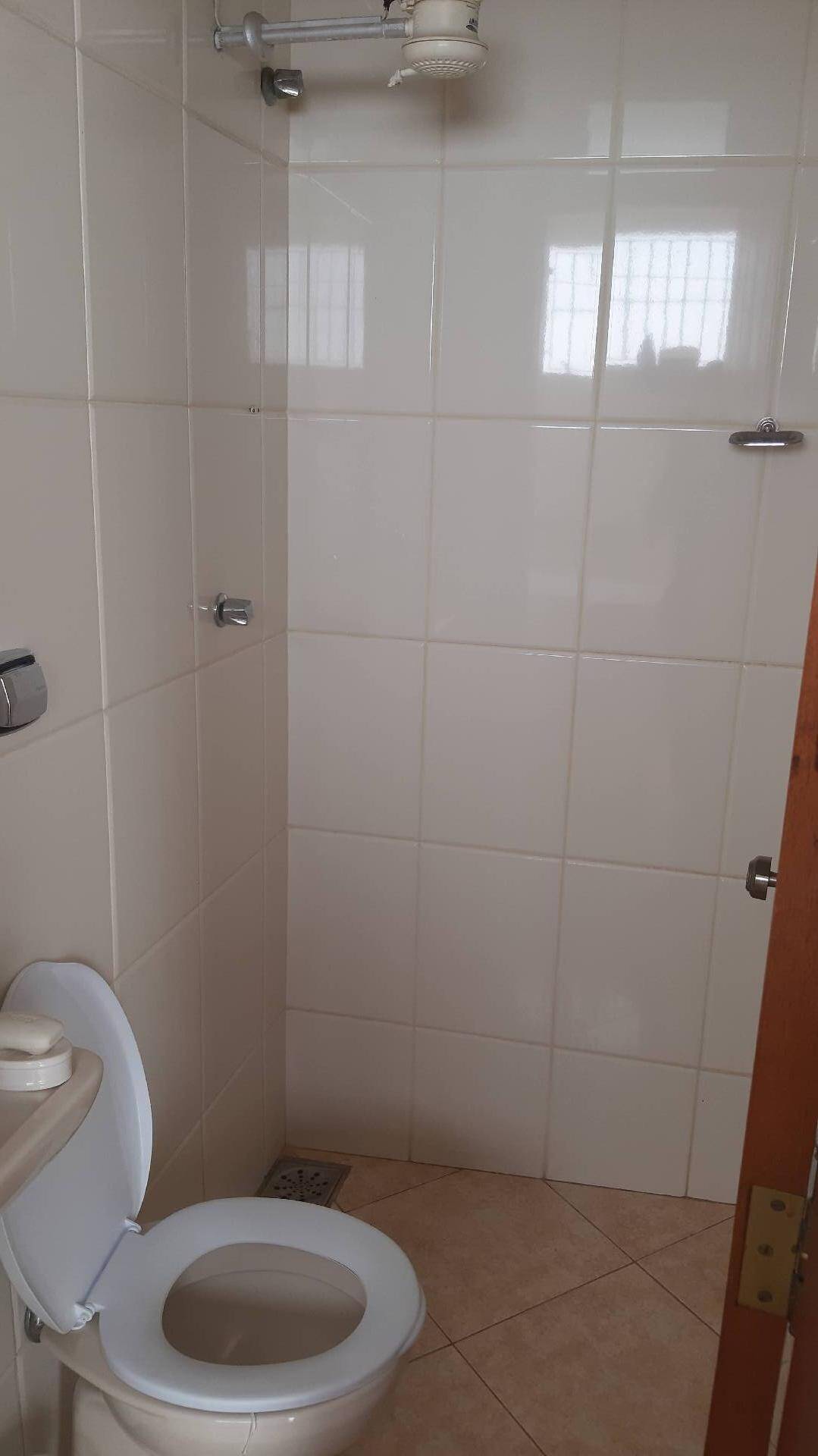 Casa à venda com 3 quartos, 180m² - Foto 4