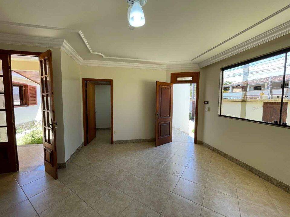 Casa à venda com 3 quartos, 180m² - Foto 13