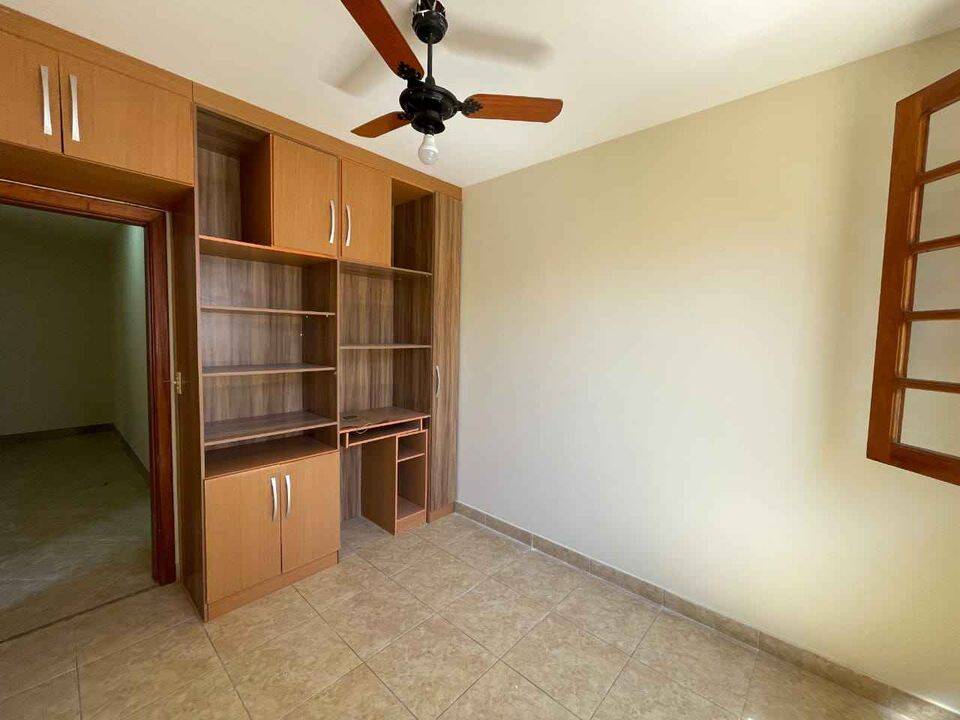 Casa à venda com 3 quartos, 180m² - Foto 17