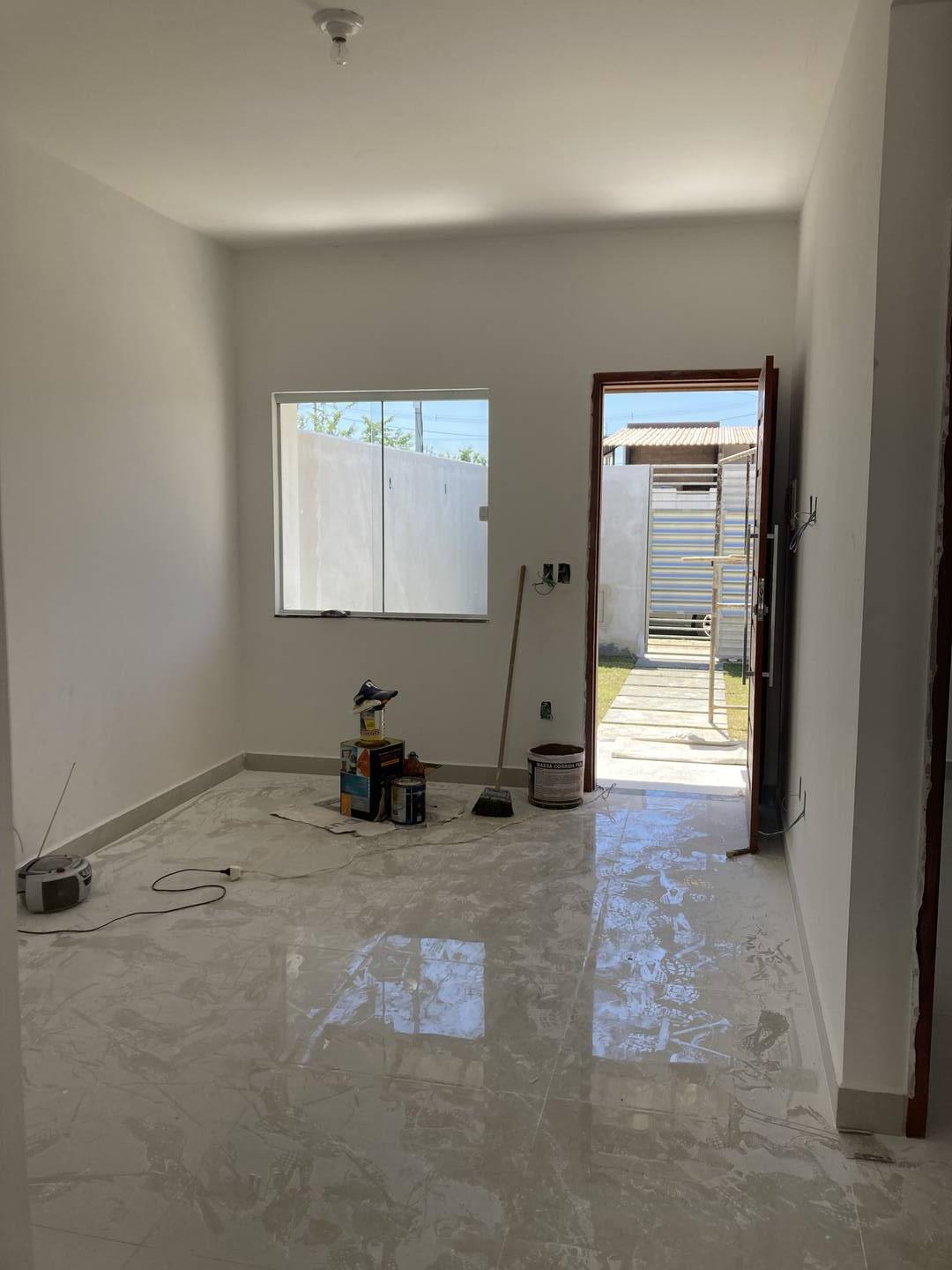 Casa à venda com 2 quartos, 56m² - Foto 4