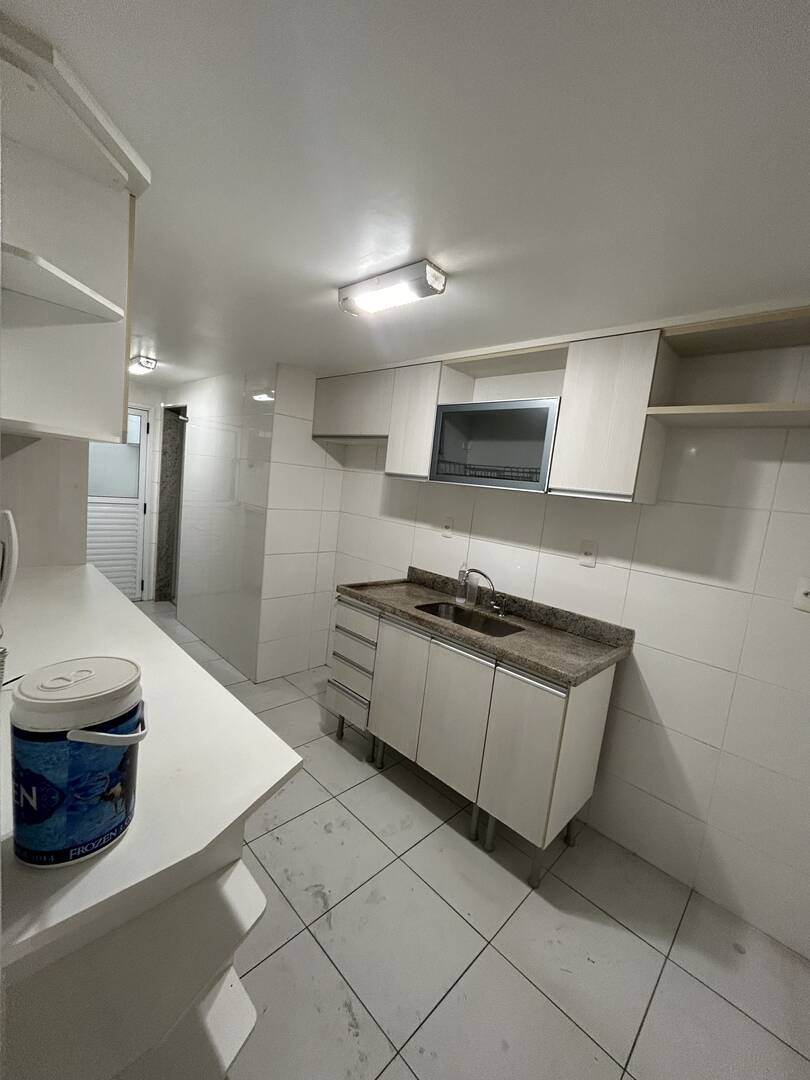 Apartamento à venda com 3 quartos, 97m² - Foto 14