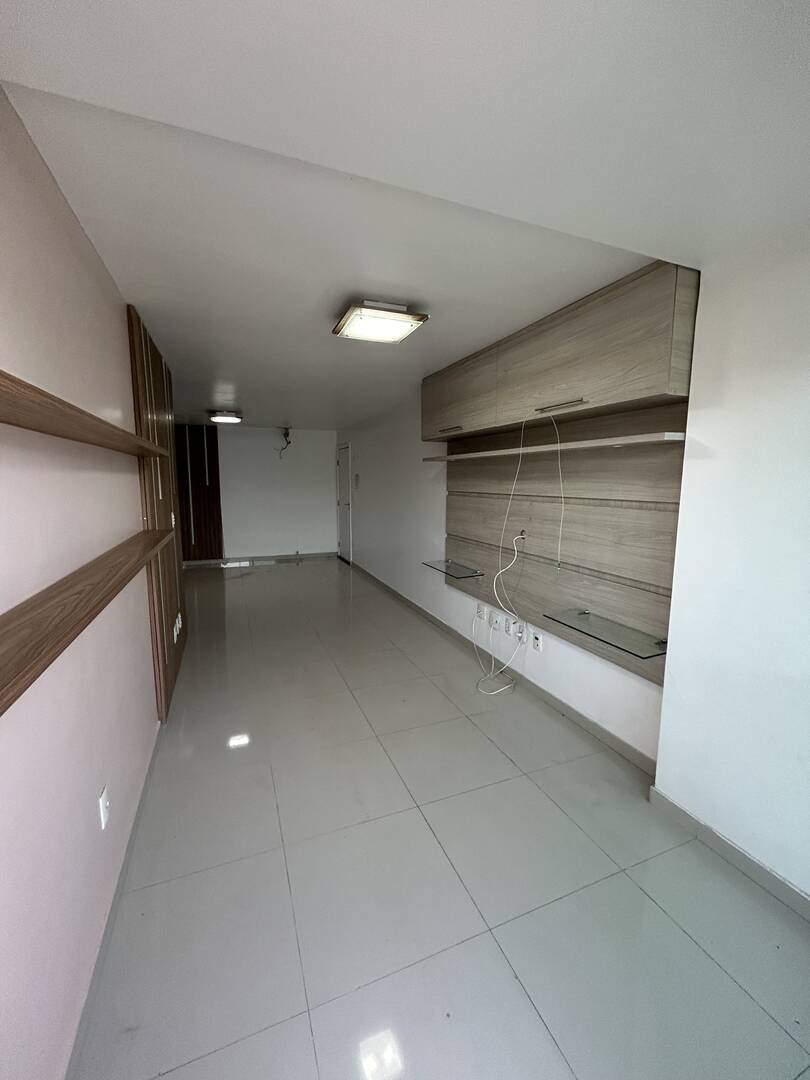 Apartamento à venda com 3 quartos, 97m² - Foto 6