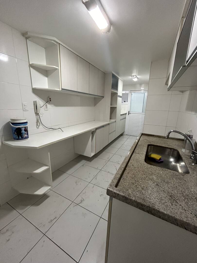 Apartamento à venda com 3 quartos, 97m² - Foto 13