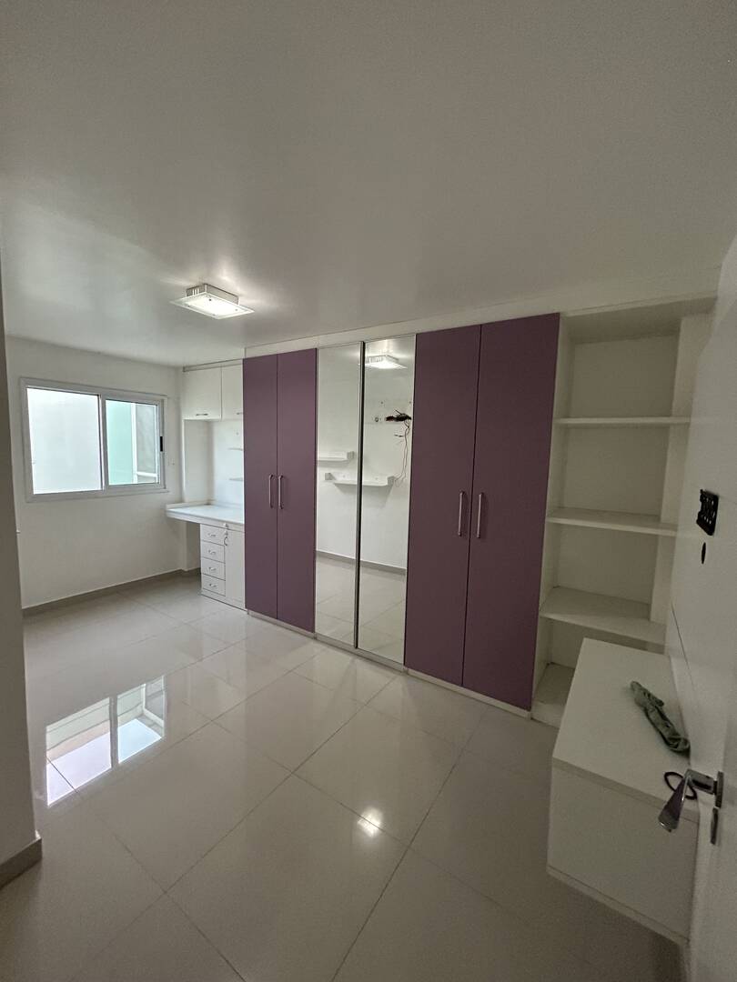 Apartamento à venda com 3 quartos, 97m² - Foto 11