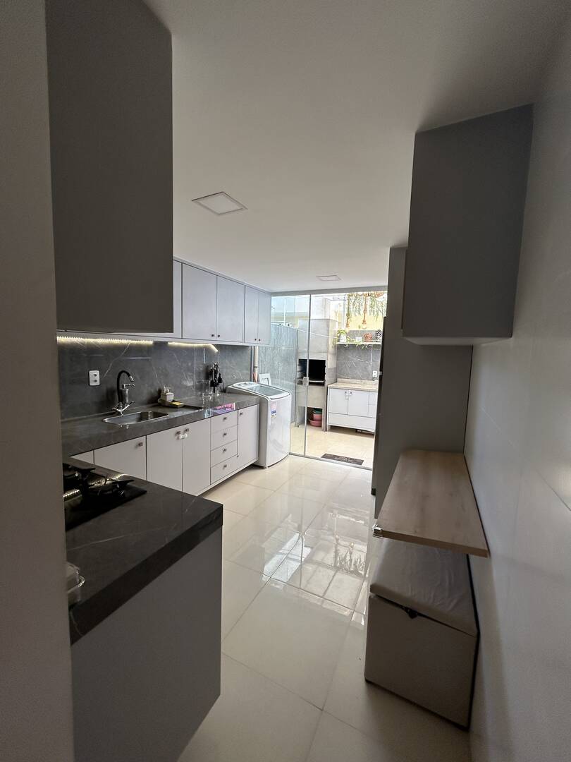 Casa à venda com 2 quartos, 67m² - Foto 6