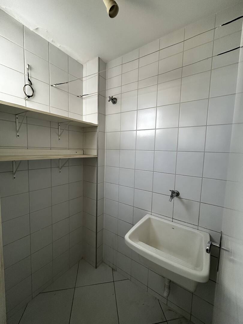 Apartamento à venda com 3 quartos, 80m² - Foto 7